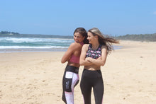 Laden Sie das Bild in den Galerie-Viewer, WEIHNACHTSSTRUMPF-PAKET – Groß, im Wert von über 280 $