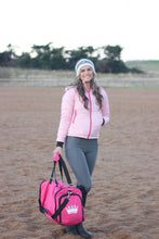 Laden Sie das Bild in den Galerie-Viewer, Extreme Jacke – BABY PINK