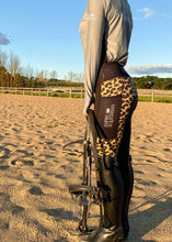 Laden Sie das Bild in den Galerie-Viewer, Ungefütterte Reitleggings – LEOPARD PRINT 2021 EDITION