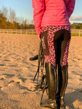 Laden Sie das Bild in den Galerie-Viewer, Ungefütterte Reitleggings – PINK LEOPARD 2021 EDITION