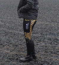 Laden Sie das Bild in den Galerie-Viewer, Ungefütterte Reitleggings – LEOPARD PRINT 2021 EDITION